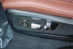 BMW X5 M60i Sports Activity Vehicle 2026 — side view