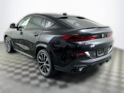 BMW X6 xDrive40i Sports Activity Coupe 2027 — side view