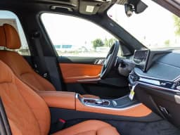BMW X5 xDrive50e Plug-In Hybrid 2026 — side view