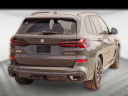 BMW X5 xDrive50e Plug-In Hybrid 2026 — side view