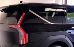 Kia EV9 Light Long Range RWD 2026 — side view