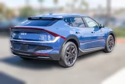 Kia EV6 Light Long Range RWD 2026 — side view