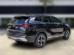 Kia Sportage LX FWD 2027 — side view