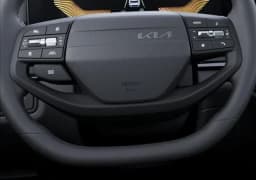 Kia Sportage EX FWD 2026 — side view