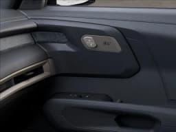 Kia Telluride LX FWD 2027 — side view