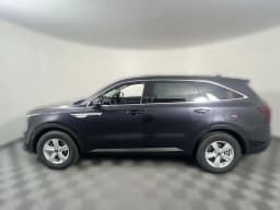 Kia Sorento LX FWD 2026 — side view
