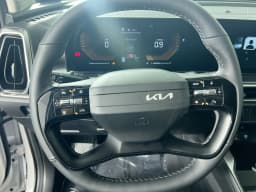 Kia Sorento LX FWD 2026 — side view