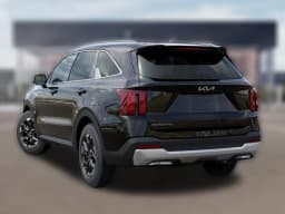 Kia Sorento S FWD 2025 — side view