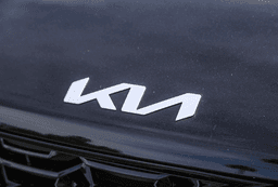 Kia Sorento S FWD 2026 — side view