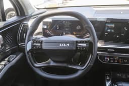 Kia Sorento S FWD 2026 — side view