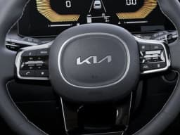 Kia Sorento S FWD 2025 — side view