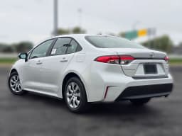 Toyota Corolla LE CVT (Natl) 2026 — side view