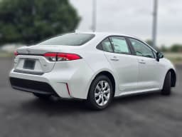 Toyota Corolla LE CVT (Natl) 2026 — side view