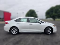 Toyota Corolla LE CVT (Natl) 2026 — side view