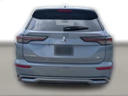 Mitsubishi Outlander SE FWD 2026 — side view