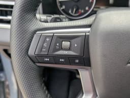 Mitsubishi Outlander SE FWD 2026 — side view