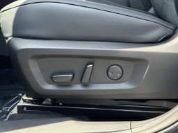 Mitsubishi Outlander SE FWD 2026 — side view
