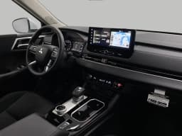 Mitsubishi Outlander ES S-AWC 2026 — side view