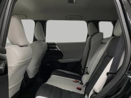 Mitsubishi Outlander SE S-AWC 2026 — side view