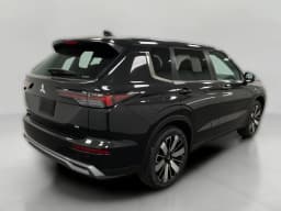 Mitsubishi Outlander SE S-AWC 2026 — side view