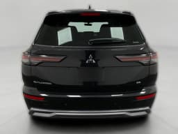 Mitsubishi Outlander SE S-AWC 2026 — side view