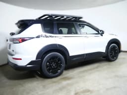 Mitsubishi Outlander Trail Edition S-AWC 2026 — side view
