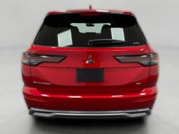 Mitsubishi Outlander SE S-AWC 2026 — side view