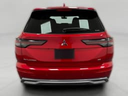 Mitsubishi Outlander SE S-AWC 2026 — side view