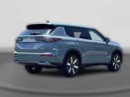 Mitsubishi Outlander Plug-In Hybrid SE S-AWC 2026 — side view
