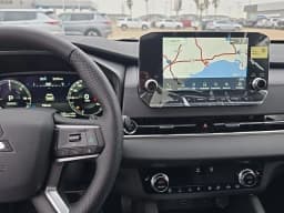 Mitsubishi Outlander Plug-In Hybrid SEL Black Edition S-AWC 2025 — side view