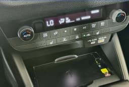 Subaru Outback Premium AWD 2026 — side view