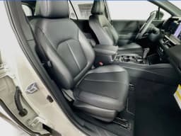 Subaru Outback Premium AWD 2026 — side view