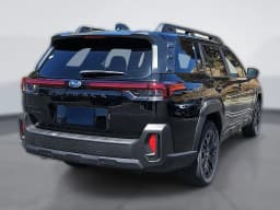 Subaru Outback Limited XT AWD 2026 — side view