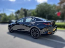 Mazda Mazda3 Sedan 2.5 S Carbon Edition AWD 2026 — side view