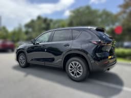 Mazda CX-5 2.5 S Select AWD 2026 — side view