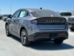 Nissan LEAF SV+ FWD 2026 — side view