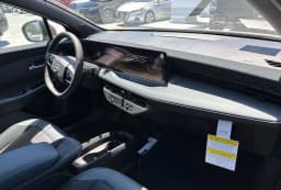 Nissan LEAF SV+ FWD 2026 — side view