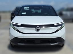 Nissan LEAF SV+ FWD 2026 — side view