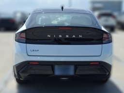 Nissan LEAF SV+ FWD 2026 — side view