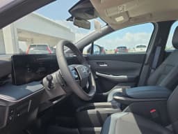 Nissan LEAF SV+ FWD 2026 — side view