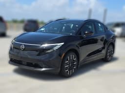 Nissan LEAF PLATINUM+ FWD 2026 — side view