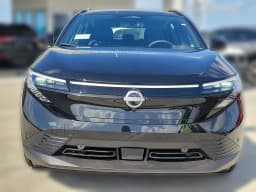 Nissan LEAF PLATINUM+ FWD 2026 — side view