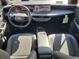 Nissan LEAF PLATINUM+ FWD 2026 — side view