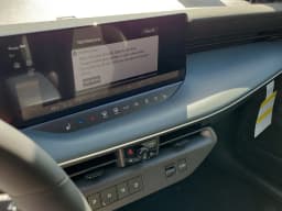 Nissan LEAF PLATINUM+ FWD 2026 — side view
