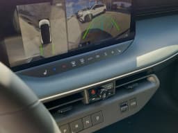 Nissan LEAF PLATINUM+ FWD 2026 — side view