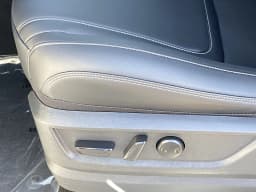 INFINITI QX80 PURE AWD 2027 — side view