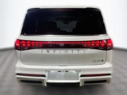 INFINITI QX80 LUXE AWD 2027 — side view