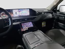 INFINITI QX80 LUXE AWD 2027 — side view