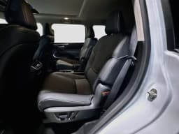 INFINITI QX80 LUXE AWD 2027 — side view