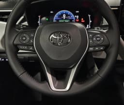 Toyota Corolla SE CVT (Natl) 2026 — side view